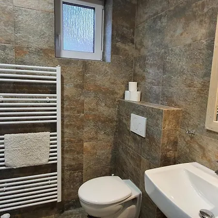 Pensión Panorama 3*